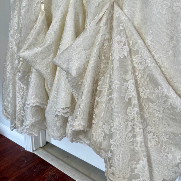 Wedding Dress - Picture 9 of 15